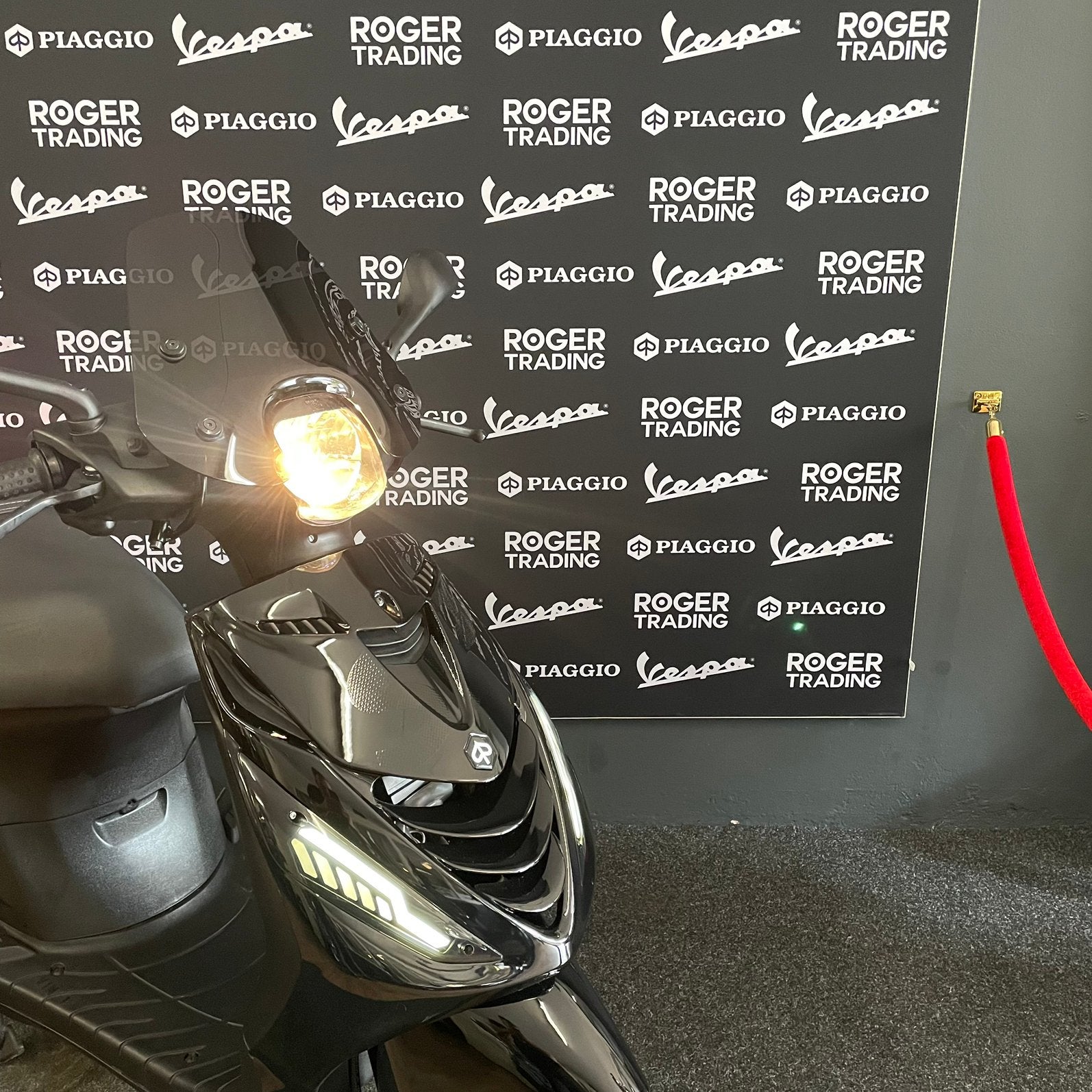 Piaggio Zip 50 Brom 4t E4 Glans Zwart 2020 - Nieuwstaat, Ophalen, Overige modellen, Piaggio, Maximaal 45 km/u