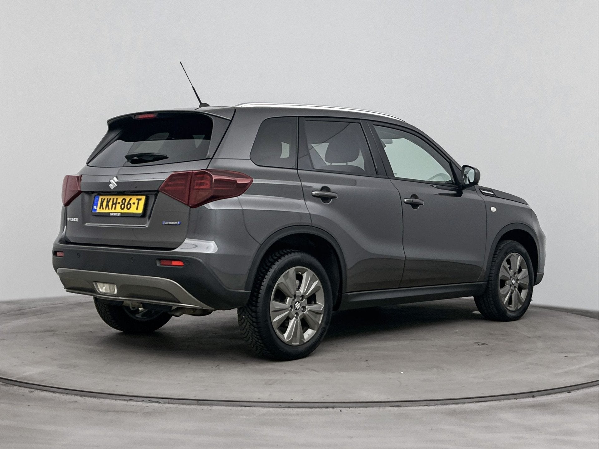 Suzuki Vitara 1.5 Hybrid Select | Navigatie | Dodehoek-detec, 12 maanden, Stof, Gebruikt, 4 cilinders