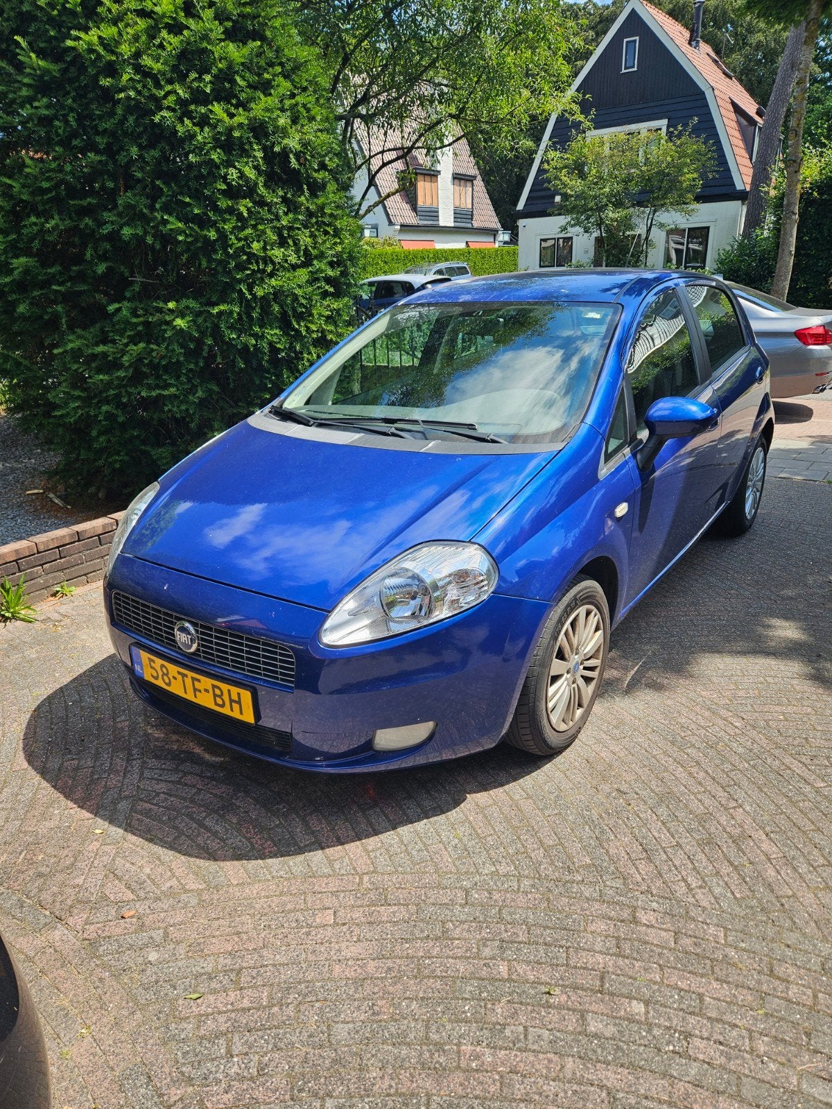Fiat Punto 1.4 5DR 2006 Blauw, Auto's, Voorwielaandrijving, 40 €/maand, 4 cilinders, Origineel Nederlands