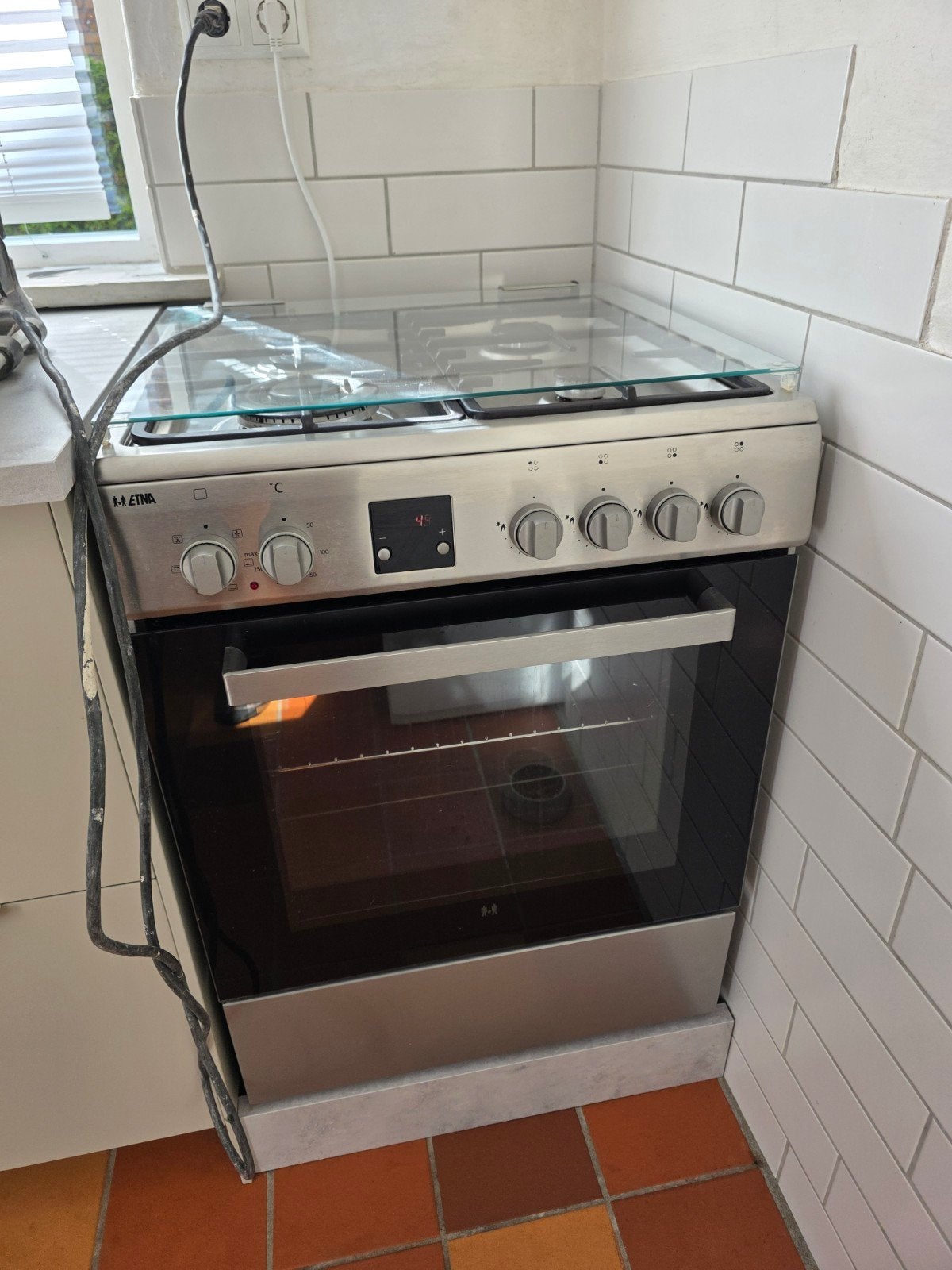 Fornuis met oven, Witgoed en Apparatuur, Fornuizen, Ophalen, 4 kookzones, Gas, Vrijstaand