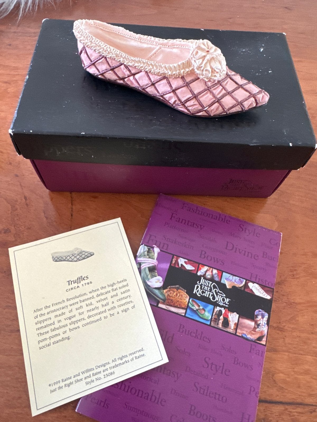 Just The Right Shoe "Truffles" miniatuur schoen, Ophalen of Verzenden, Zo goed als nieuw
