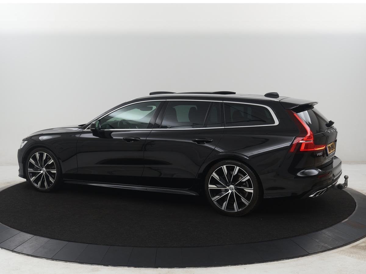 Volvo V60 2.0 T6 AWD Inscription 310PK Inscription | Bowers, Euro 6, 4 cilinders, Zwart, Vierwielaandrijving