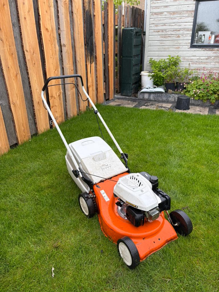stihl rm 248 grasmaaier, Tuin en Terras, Grasmaaiers, Gebruikt, Ophalen
