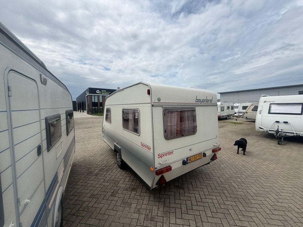 Beyerland Sprinter 390 D, Caravans en Kamperen, Caravans, Bedrijf, Ringverwarming, Tot 4 meter, Dwarsbed