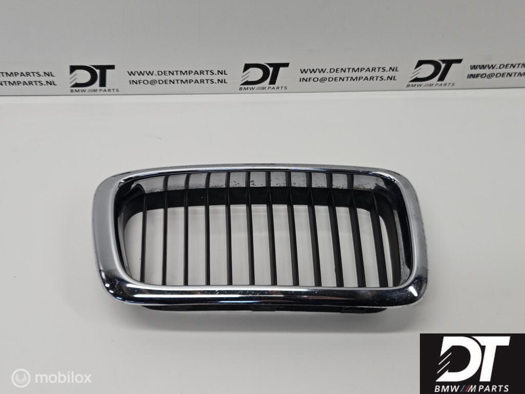 Grille rechts BMW 7-serie E38 PFL 51138125812, Gebruikt, Ophalen of Verzenden, BMW, BMW