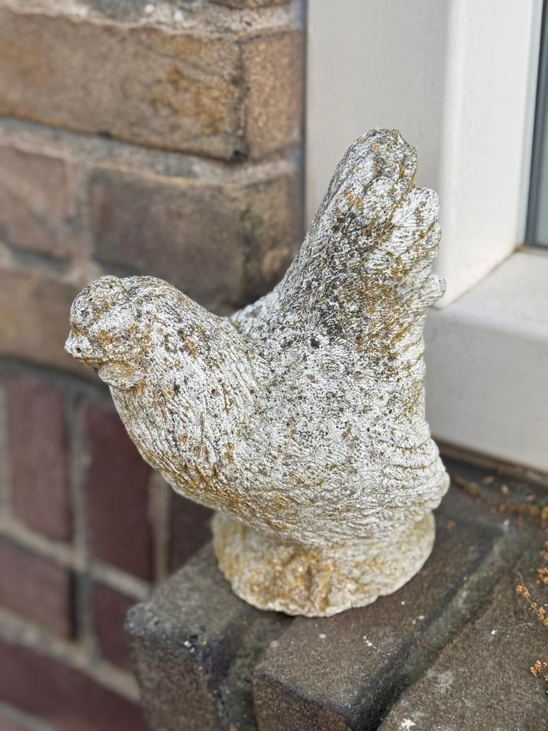 Betonnen kip brocante, Tuin en Terras, Tuinbeelden, Ophalen of Verzenden, Gebruikt, Overige typen