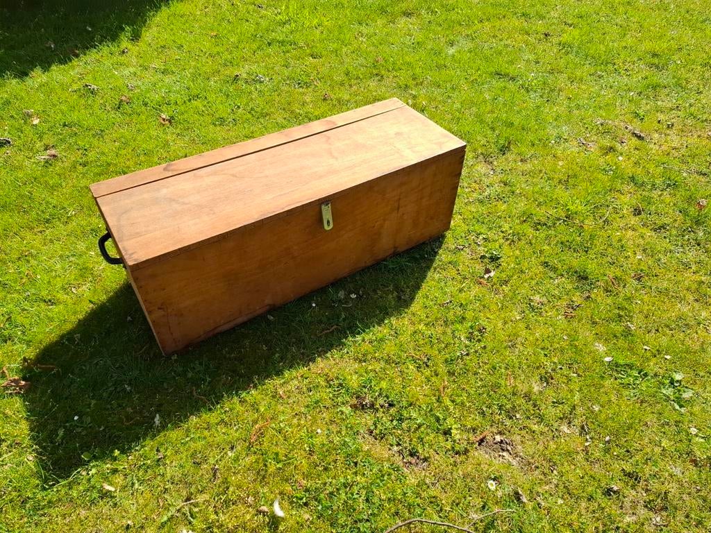 Oude houten kist - gratis af te halen in Doetinchem, Gebruikt, 100 tot 150 cm, Ophalen of Verzenden, Minder dan 50 cm
