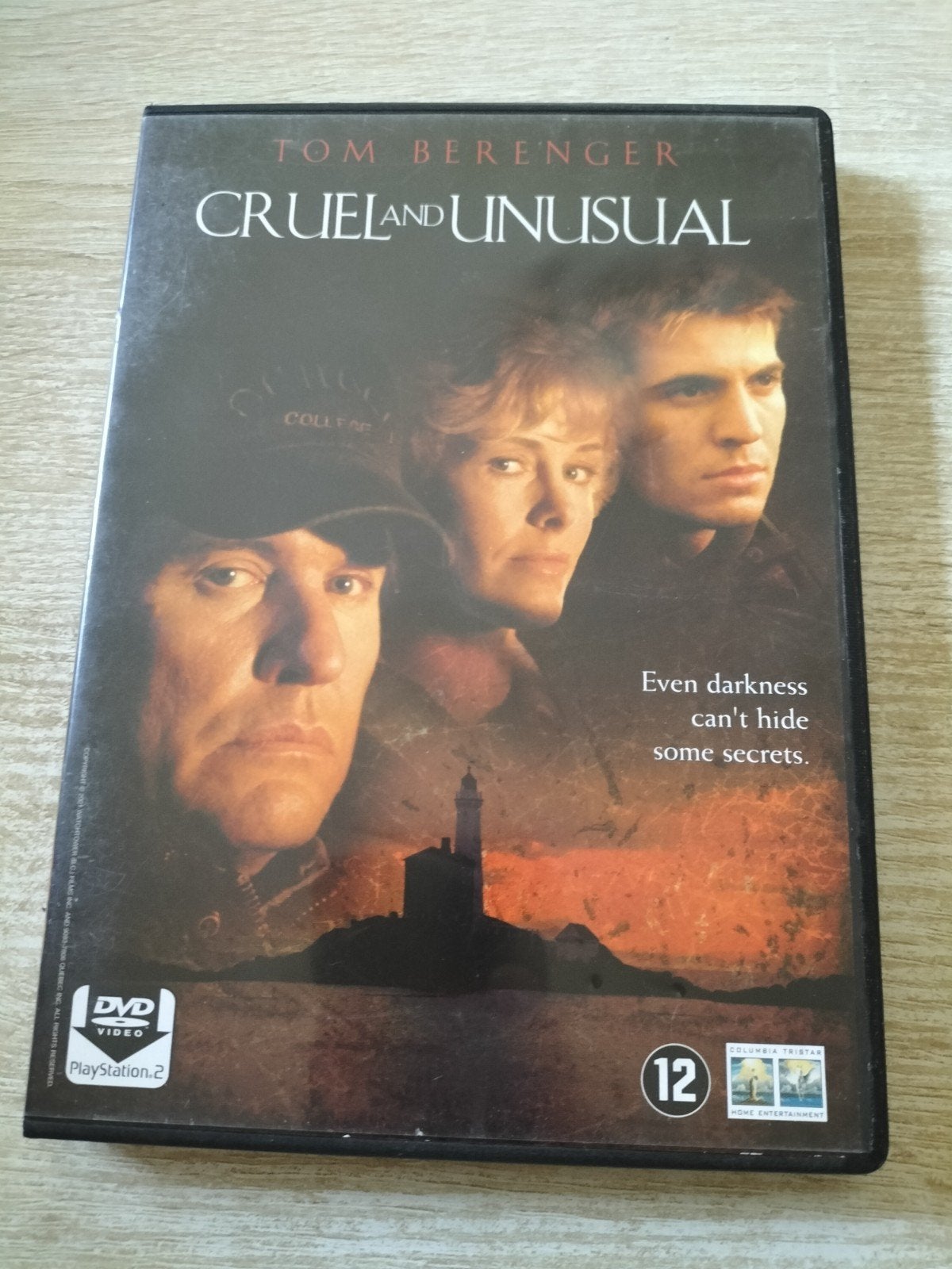 Cruel and unusual, Ophalen of Verzenden