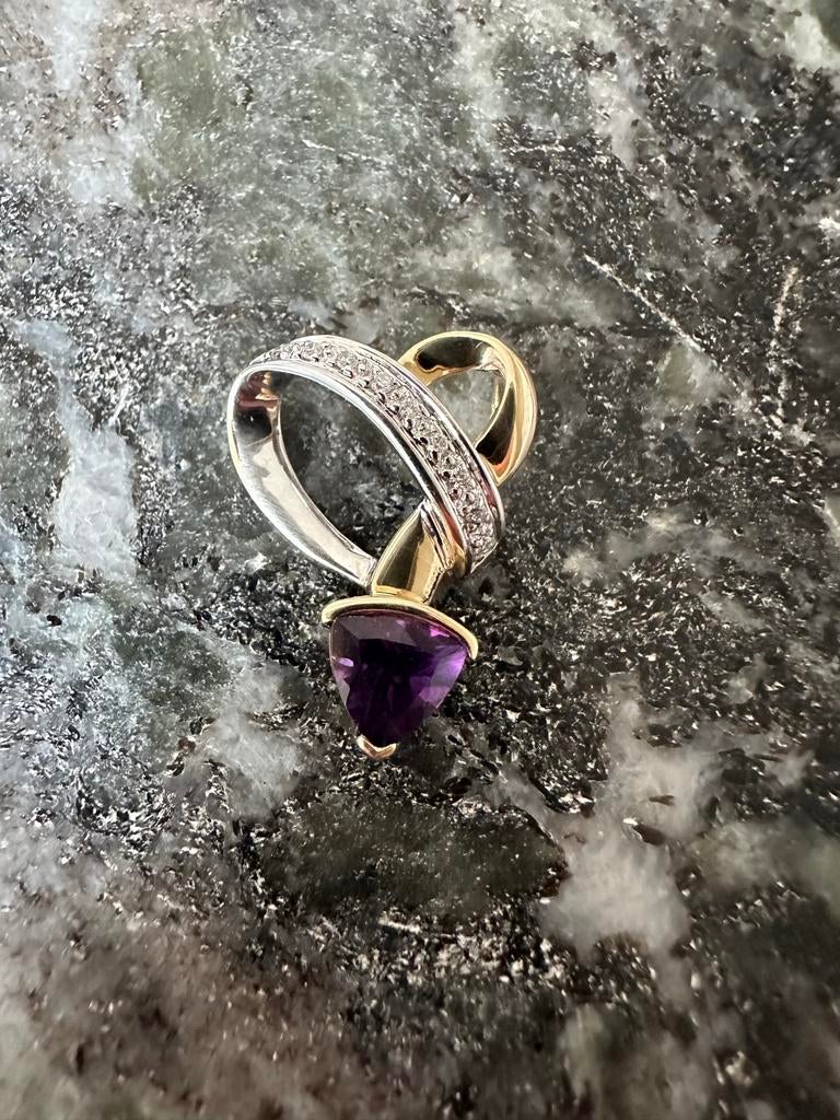 14k Gouden Hanger met Briljanten en Topaas, Gebruikt, Overige voorstellingen, Ophalen of Verzenden, Met edelsteen