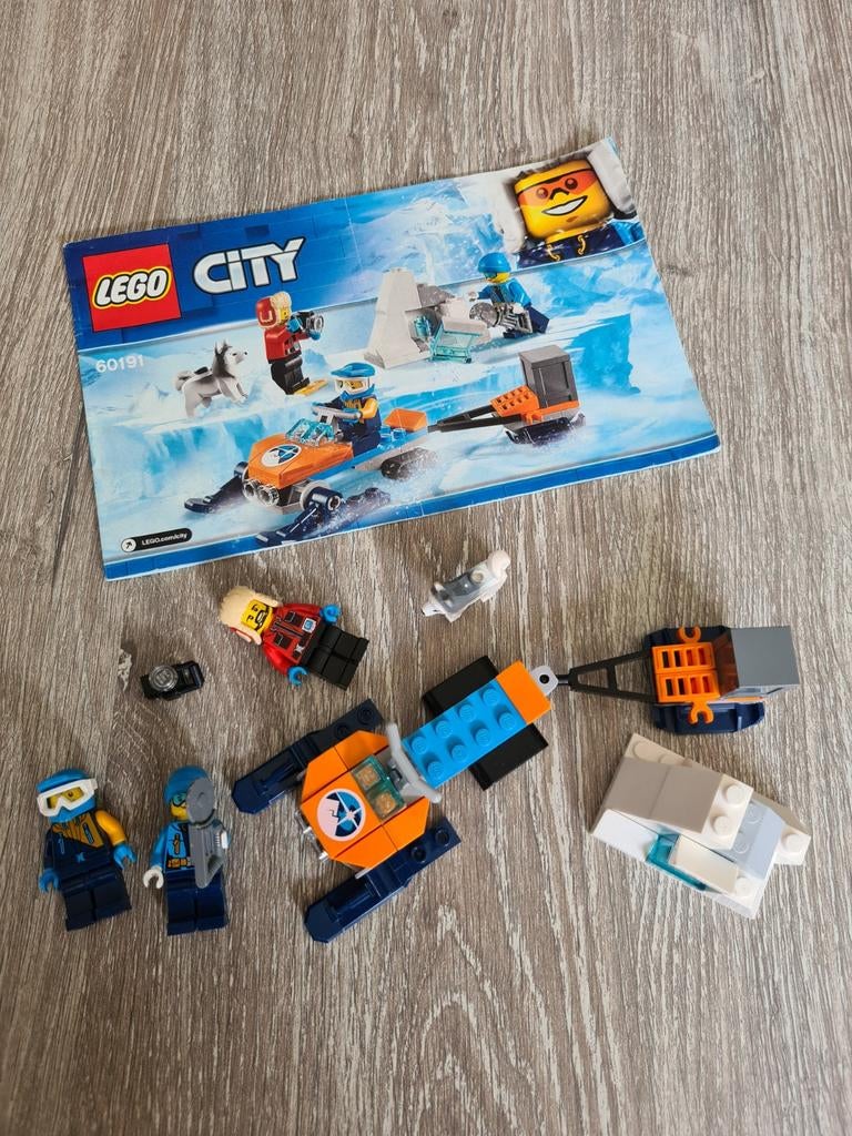 Lego city 60191 poolonderzoekersteam - compleet, Kinderen en Baby's, Speelgoed | Duplo en Lego, Ophalen of Verzenden, Zo goed als nieuw