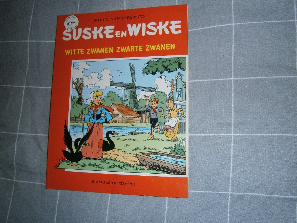 Suske en Wiske – Witte zwanen zwarte zwanen (1987) 1e druk, Eén stripboek, Ophalen, Zo goed als nieuw, Scenario: Willy Vandersteen. Tekeningen: Paul Geerts