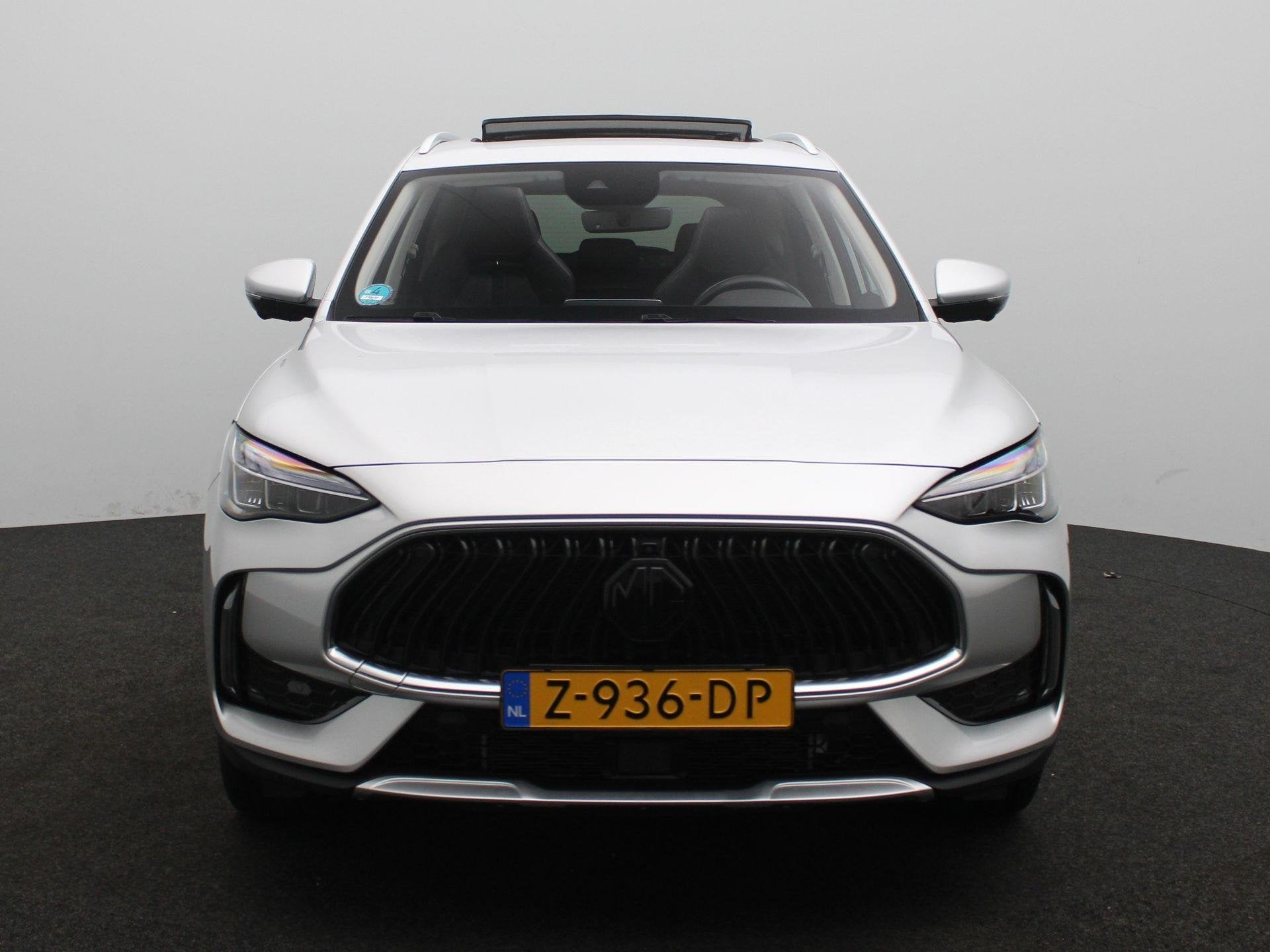 MG EHS 1.5 TGDI PHEV Aut. Luxury | Leder | Navi | Panoramada, Auto's, 12 maanden, Gebruikt, Euro 6, 4 cilinders