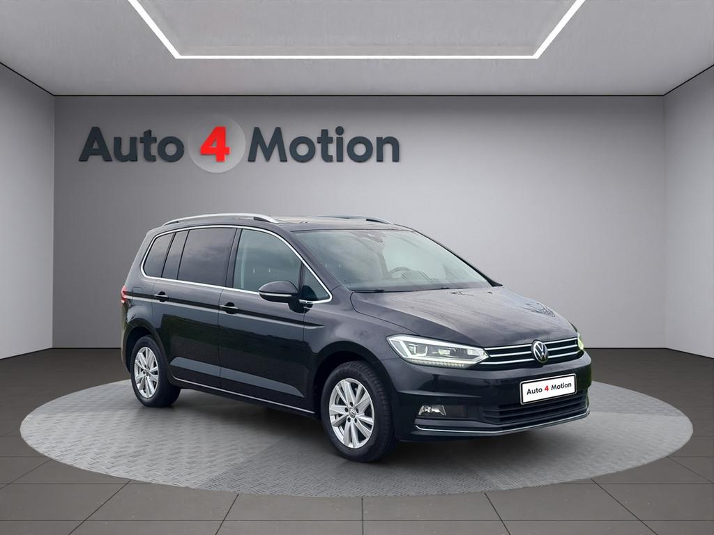 Volkswagen TOURAN 1.5TSI Highline 7p Met ECC I NAVIG I PANO, Euro 6, 4 cilinders, 150 pk, 7 stoelen