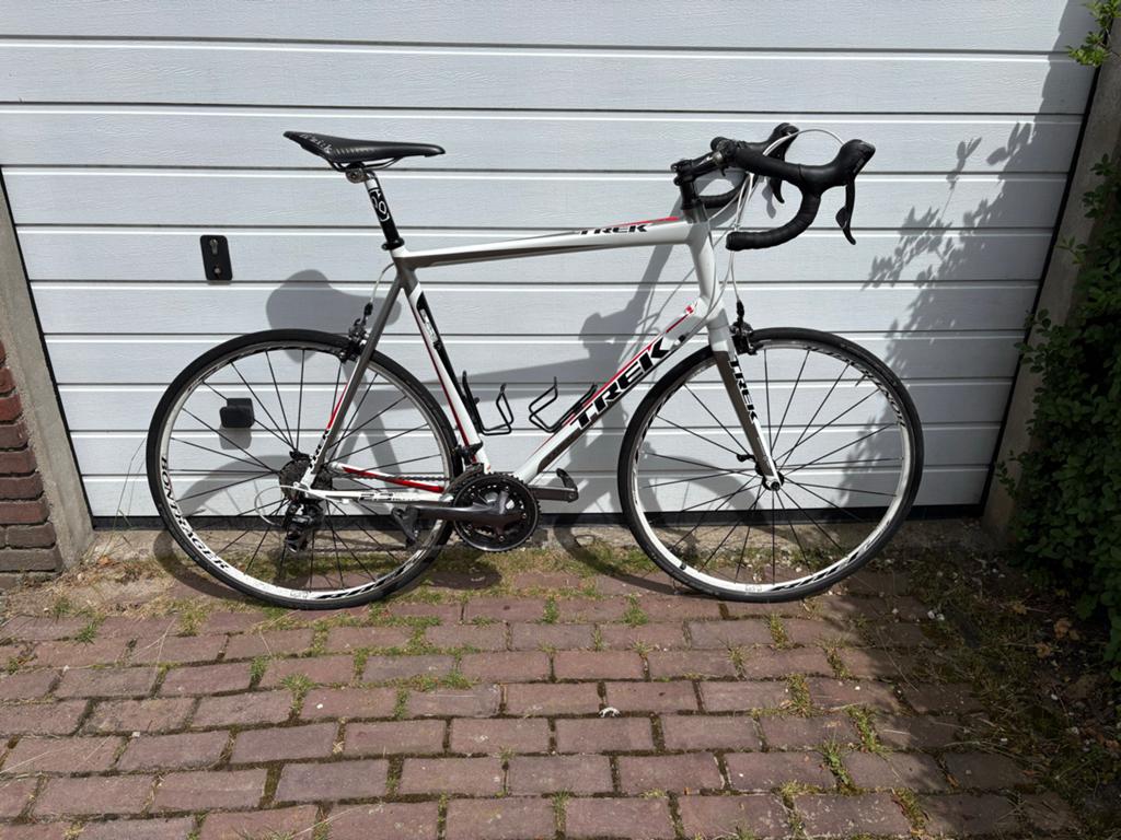 Trek 2.3 Alpha Racefiets - Shimano 105 - Carbon Voorvork - F, Fietsen en Brommers, Fietsen | Racefietsen, 28 inch, Gebruikt, Aluminium