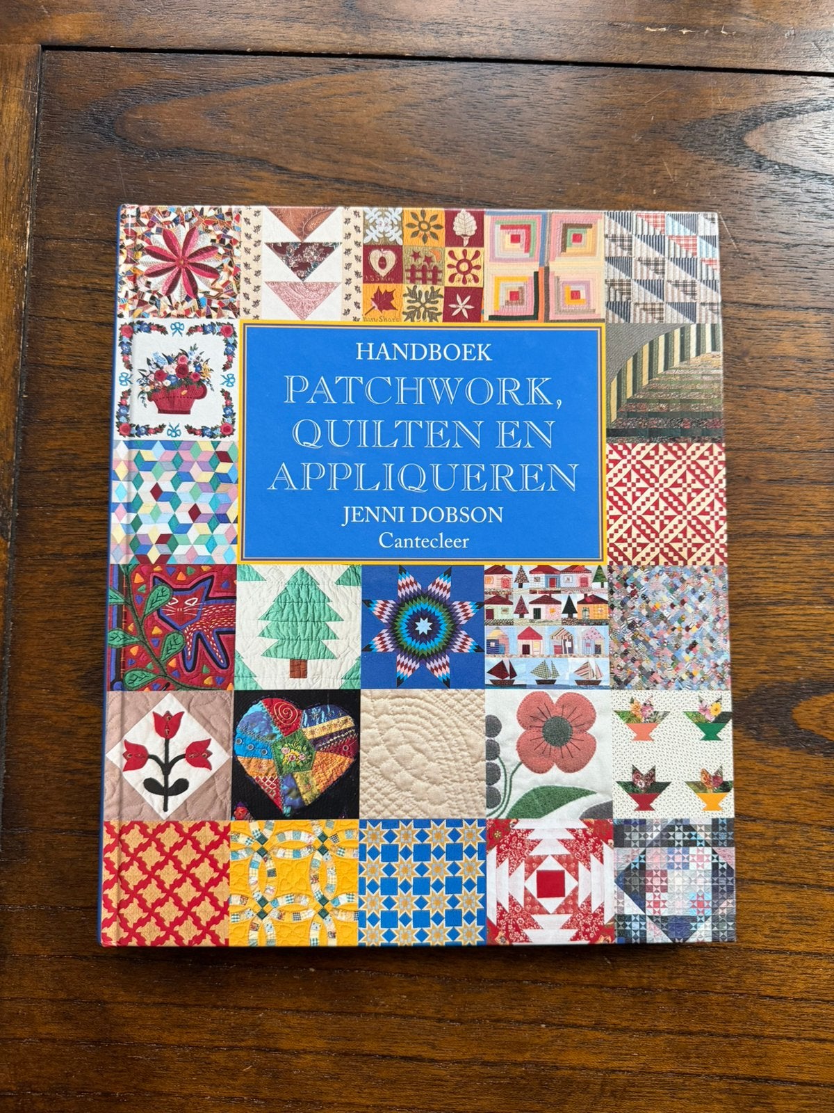 J. Dobson - Handboek patchwork, quilten en appliqueren, J. Dobson, Ophalen of Verzenden, Zo goed als nieuw, Overige onderwerpen