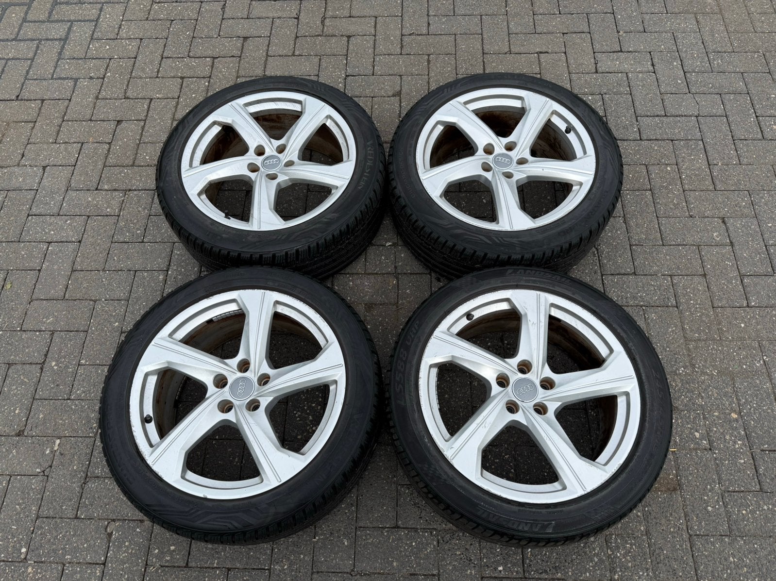 Wielen Audi A6 C8, Banden en Velgen, All Season, Personenwagen, Ophalen