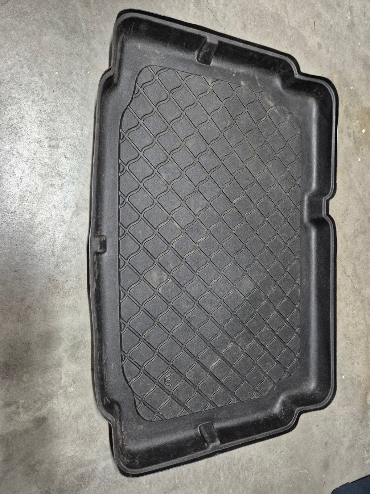 Rubber kofferbakmat polo 6R, Ophalen, Zo goed als nieuw