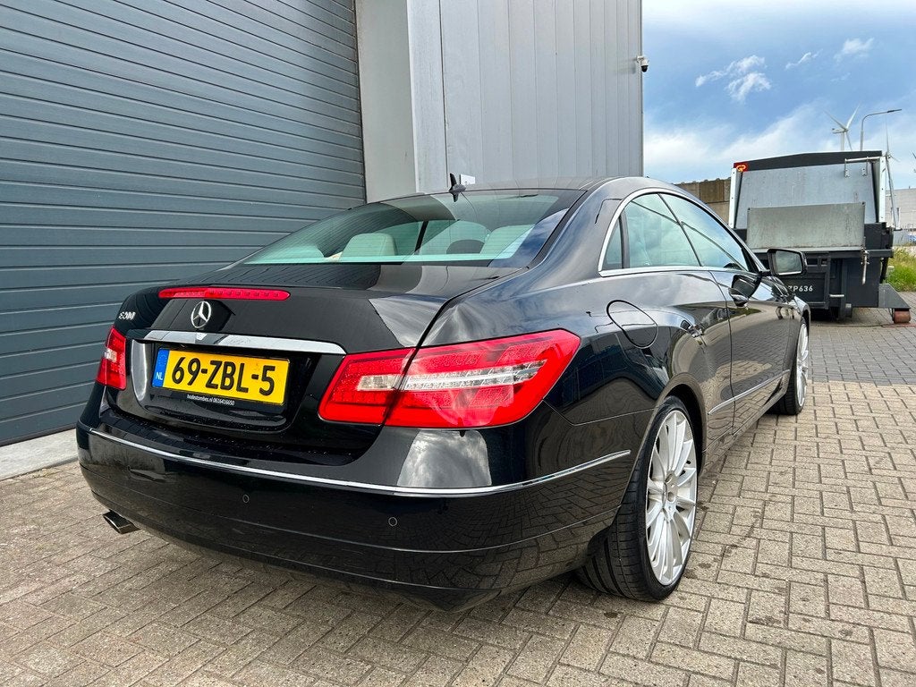 Mercedes-Benz E-klasse Coupé 200 CGI Elegance AUT NAVI, Automaat, Euro 5, 4 cilinders, 4 stoelen