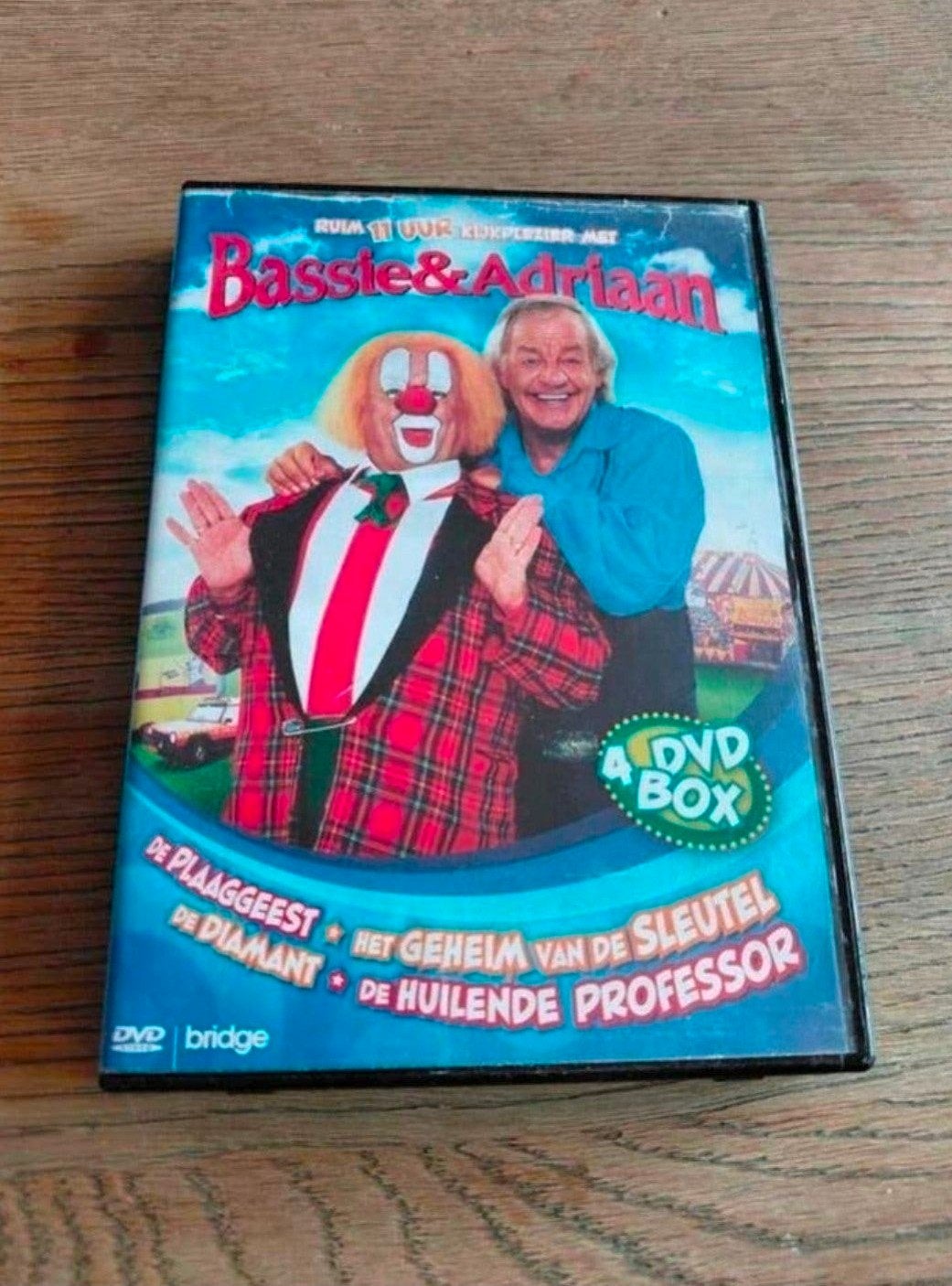 Bassie en Adriaan 4DVD BOX met flyer. Ruim 11 uur., Gebruikt, Alle leeftijden, Tv-serie, Ophalen of Verzenden