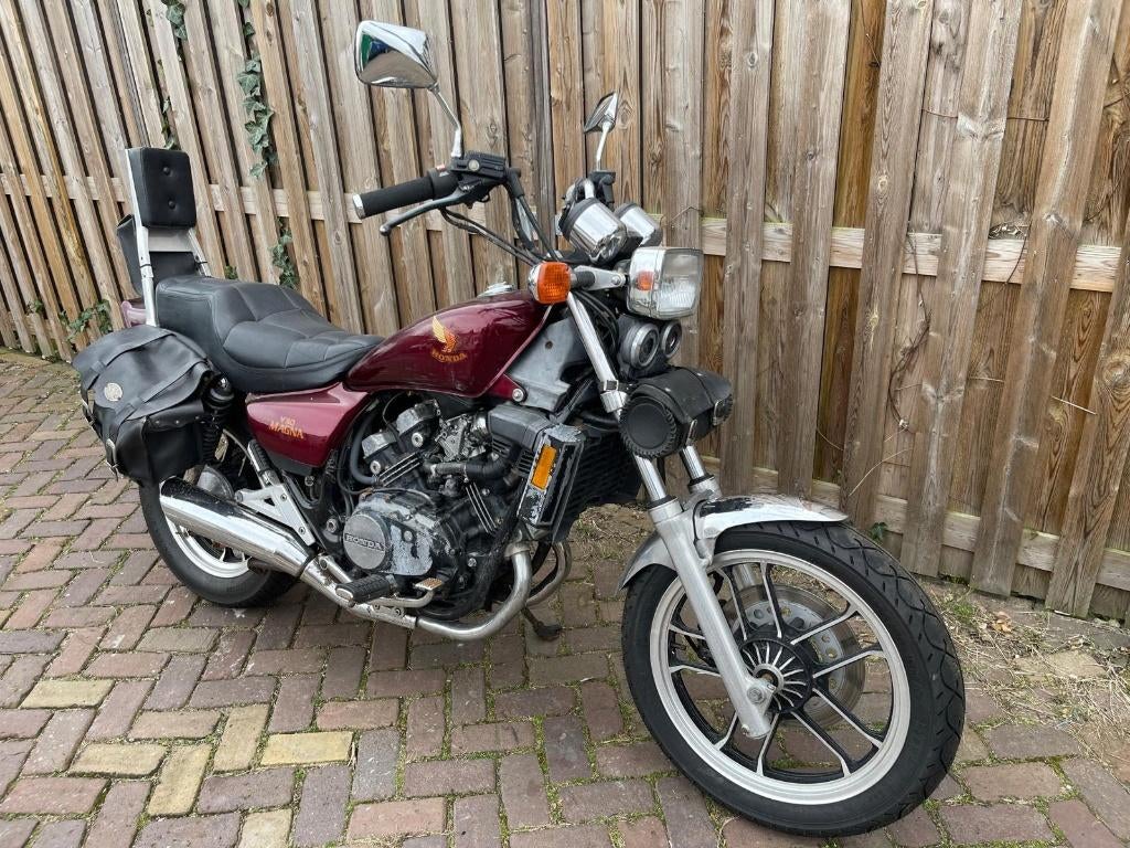 Honda VF 500 C, Motoren, 4 cilinders, Meer dan 35 kW, Toermotor, Minimaal motorrijbewijs A2