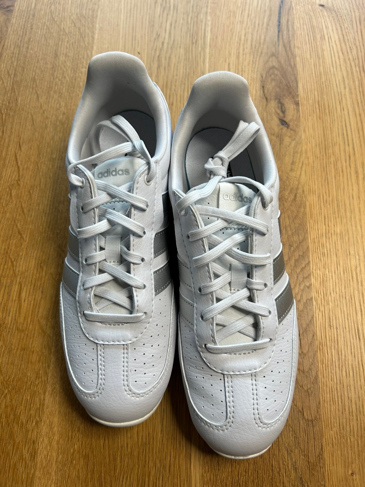 Adidas sneakers m38,5, Ophalen of Verzenden, Zo goed als nieuw, Overige typen, Adidas