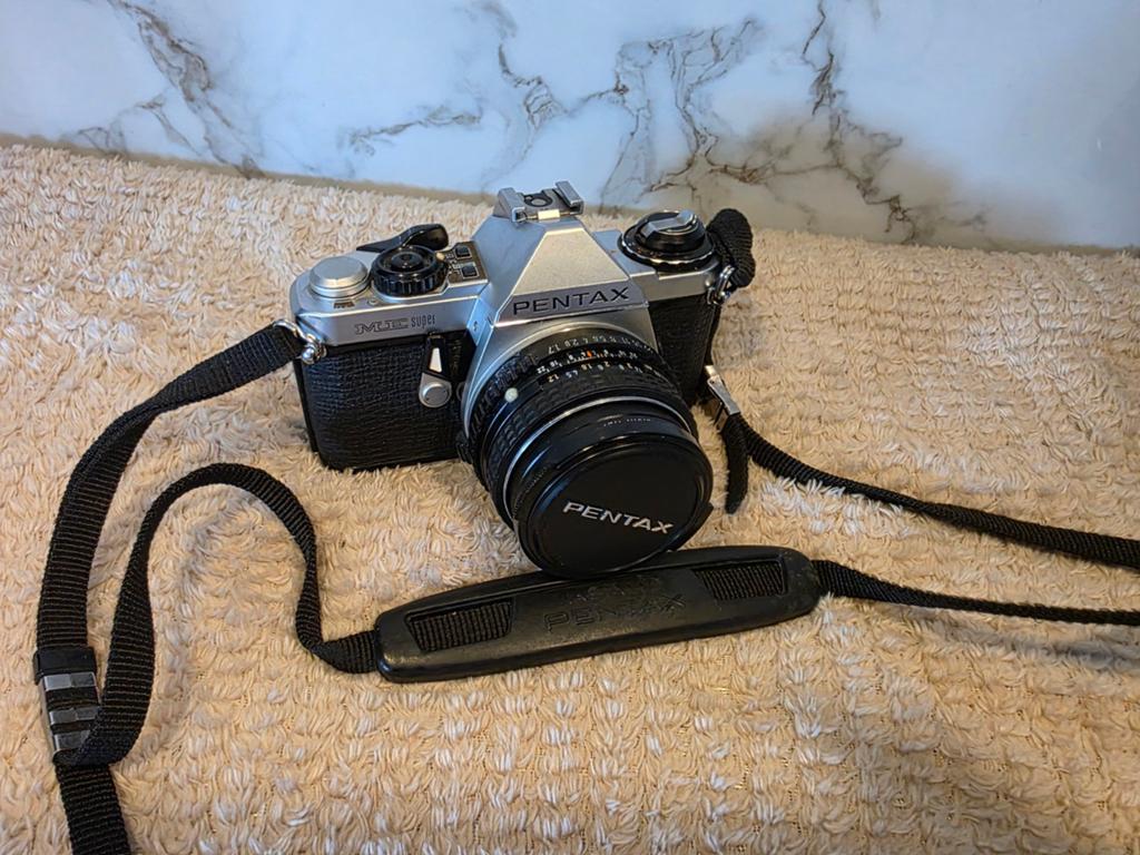 Pentax ME Super + Tokina AT-X 35-200mm lens, Ophalen of Verzenden, Gebruikt, Pentax