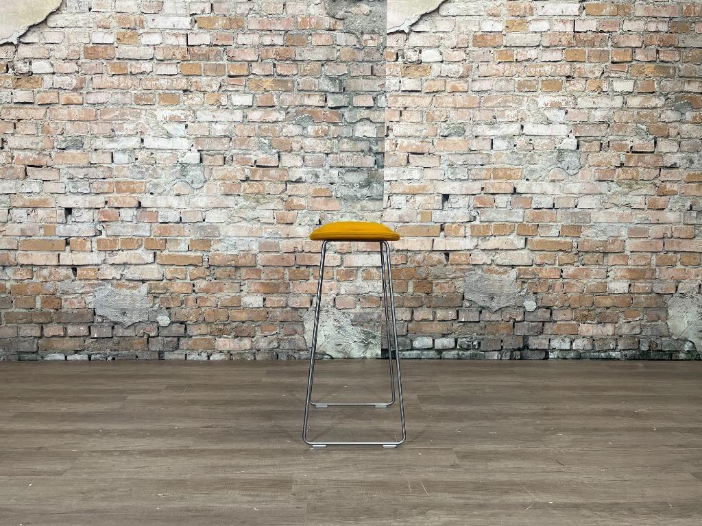 Cappellini Hi Pad Stool okergeel bij TheReSales, Ophalen, 60 tot 90 cm, Zo goed als nieuw, 1 kruk