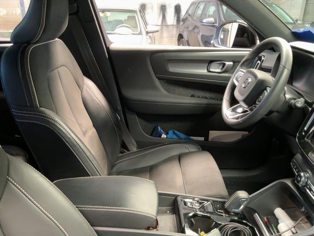 Volvo XC40 1.5 T5 Recharge R-Design 211 PK | Stoelverwarming, Stof, Gebruikt, Euro 6, 1712 kg
