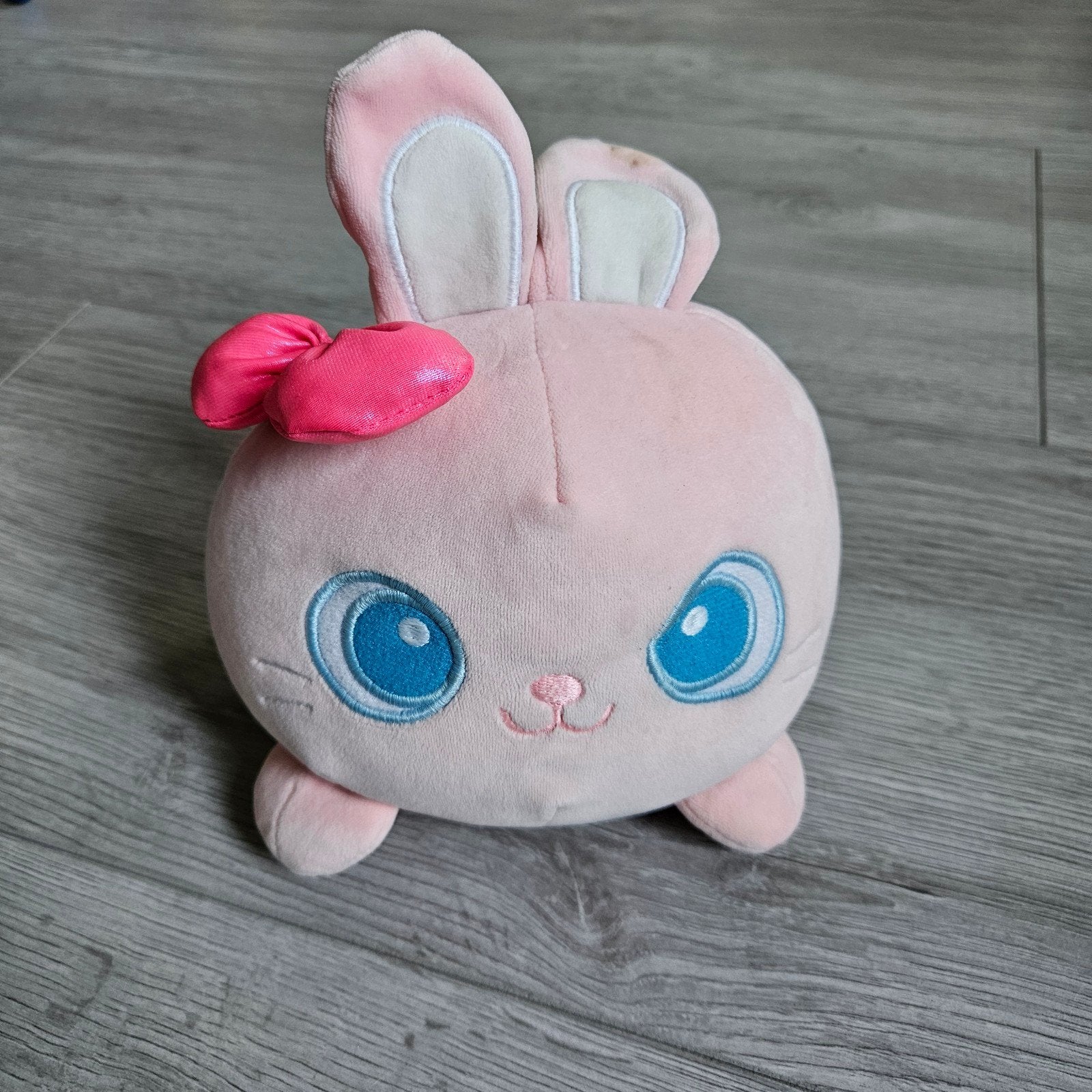Kastopruiming: Roze Konijn Knuffel met Strikje, Ophalen of Verzenden, Zo goed als nieuw, Roze, Konijn