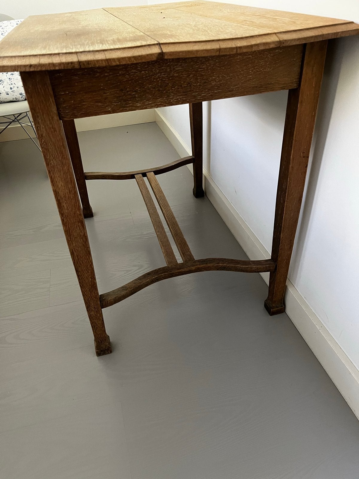 Antieke houten bijzettafel/sidetable/tafel, Ophalen