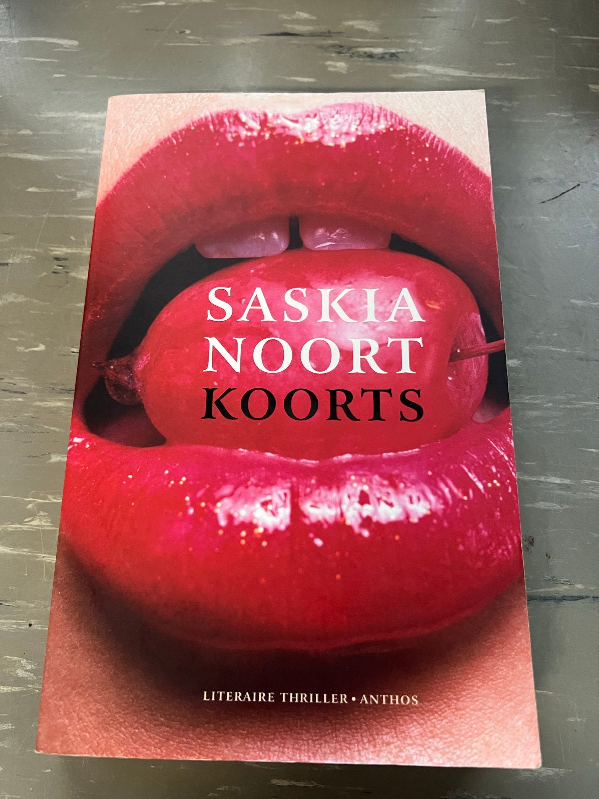 Saskia Noort - Koorts (Literaire Thriller), Ophalen of Verzenden, Zo goed als nieuw, Nederland