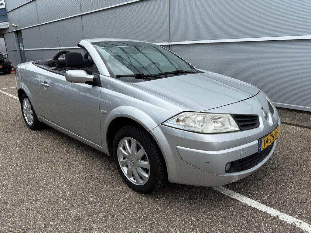 Renault Mégane Coupé-Cabriolet 1.6-16V Dynamique youngtime, Auto's, Renault, Bedrijf, Te koop, Mégane, ABS, Airbags, Airconditioning