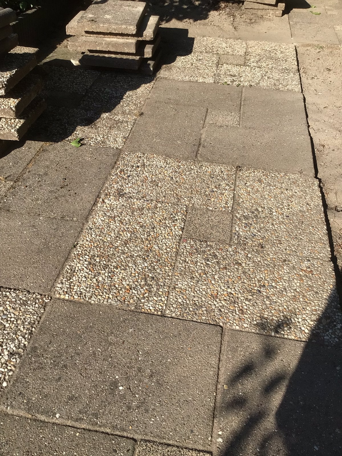Ruim 25 m2 bestrating., Tuin en Terras, Tegels en Klinkers, Ophalen, Gebruikt, 10 m² of meer, Beton