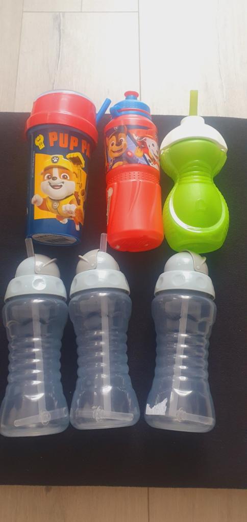 Kinder drinkbekers en flessen - Paw Patrol en meer, Ophalen of Verzenden, Gebruikt