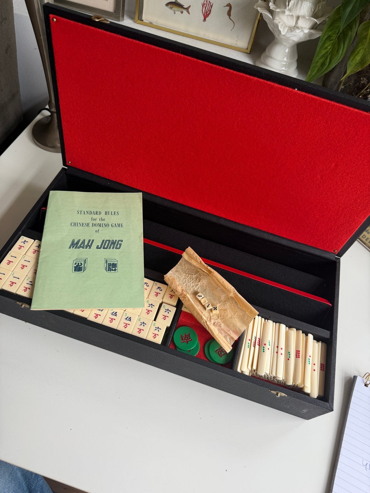 Antiek Mahjong Spel Set in Luxe Koffer - Compleet, Een of twee spelers, Ophalen of Verzenden, Zo goed als nieuw