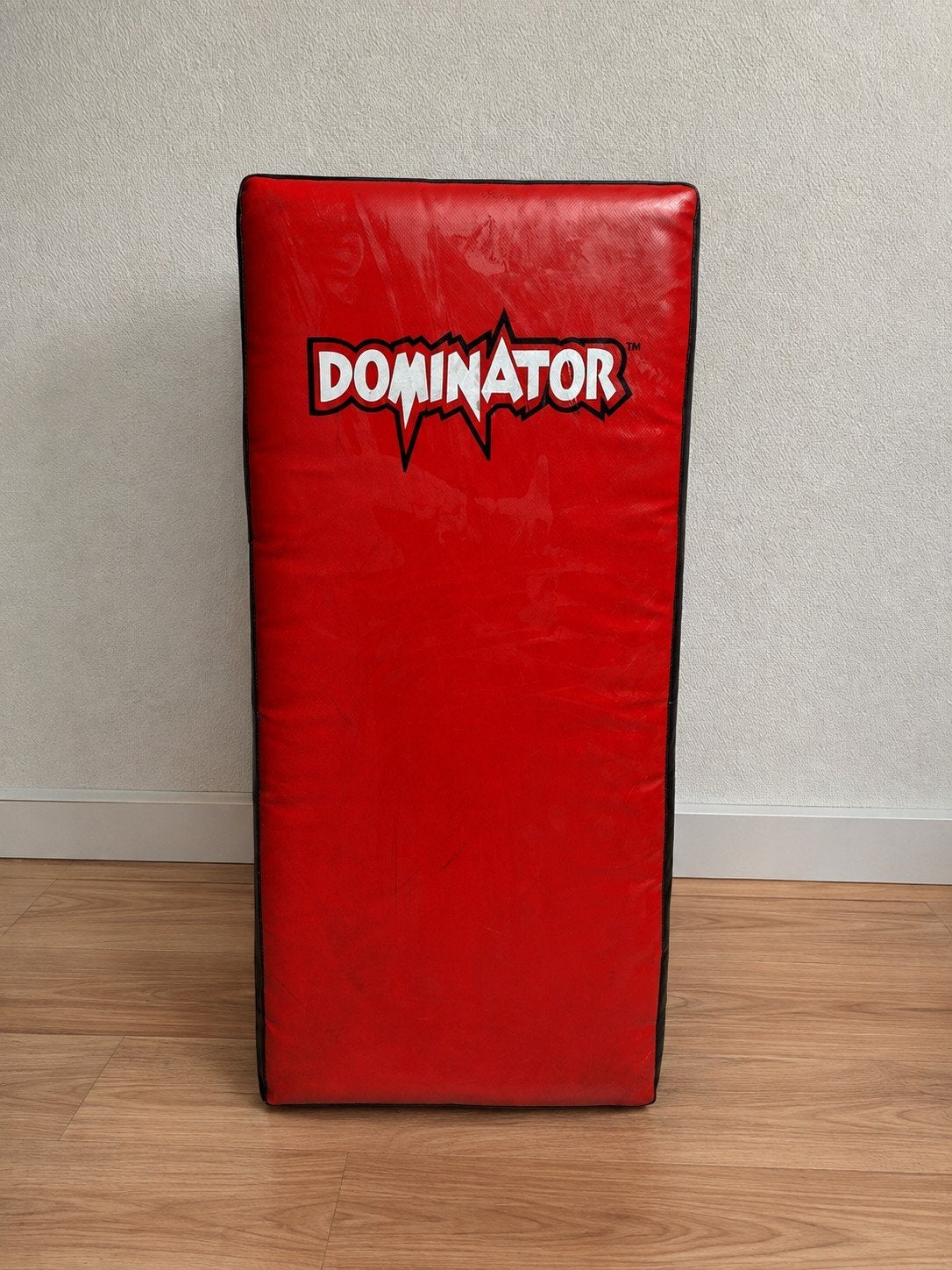 Dominator Kick Shield / Stootkussen – Rood/Zwart, Ophalen, Gebruikt, Bokszak