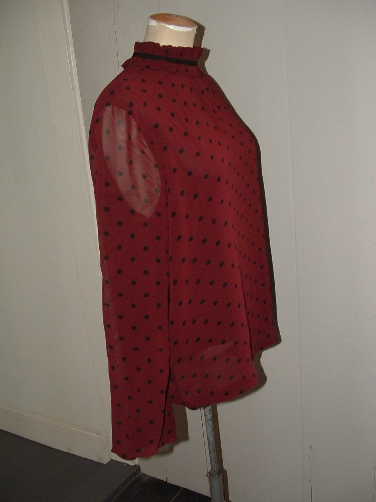 Ganni bordeaux polkadot Carlton Georgette blouse maat 36, Ganni, Ophalen of Verzenden, Zo goed als nieuw, Maat 36 (S)