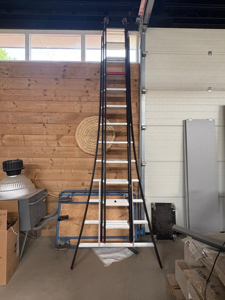 Altrex Nevada 3-delige reformladder 4.85m - 8.30m, Doe-het-zelf en Verbouw, Ladders en Trappen, Ophalen, Gebruikt, Ladder, Opvouwbaar of Inschuifbaar