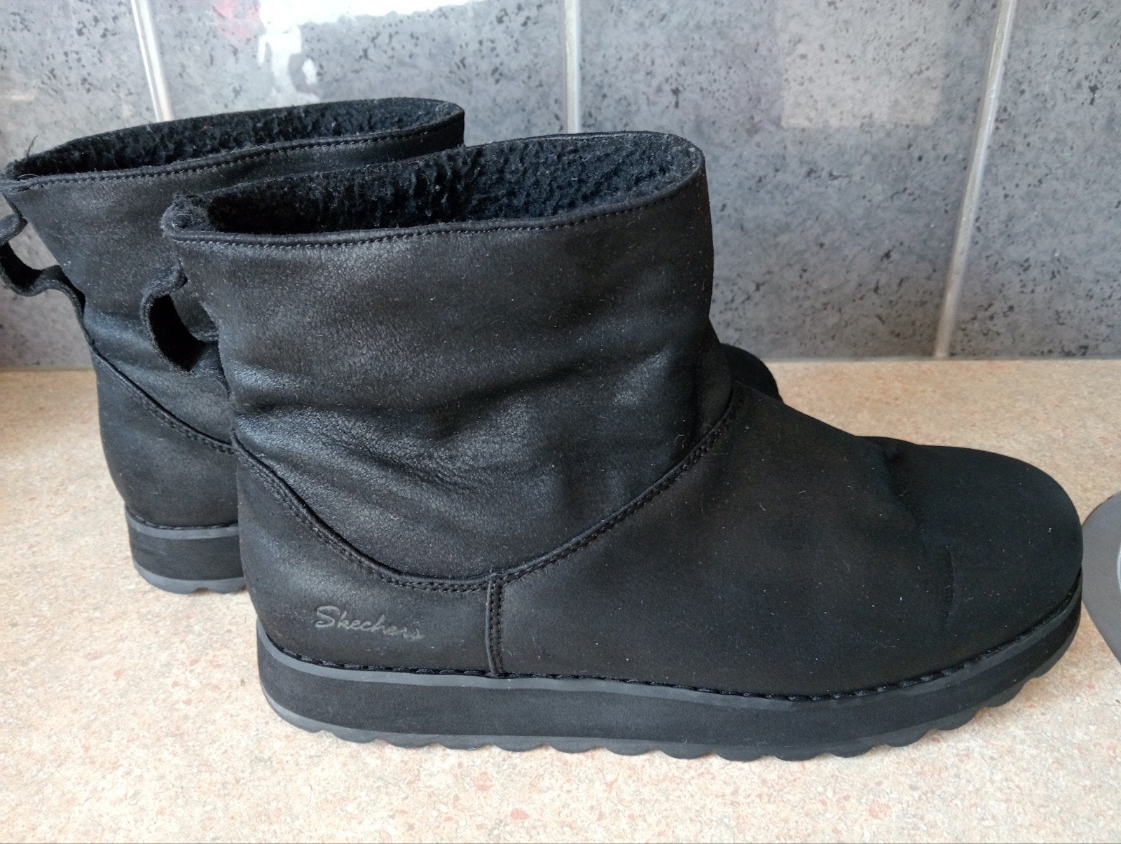 zwarte korte laarsjes van skechers 39, Ophalen of Verzenden, Zo goed als nieuw, Zwart