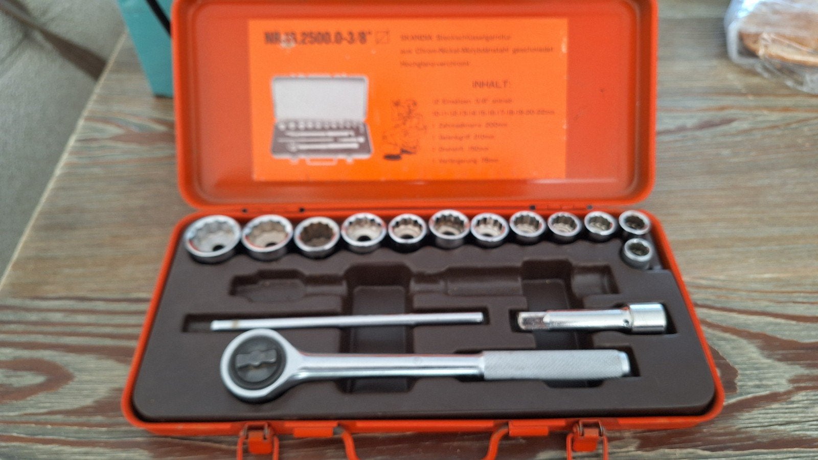 Dopsleutelset in metalen koffer, Ophalen of Verzenden, Gebruikt, Sleutel/ratel, Overige merken