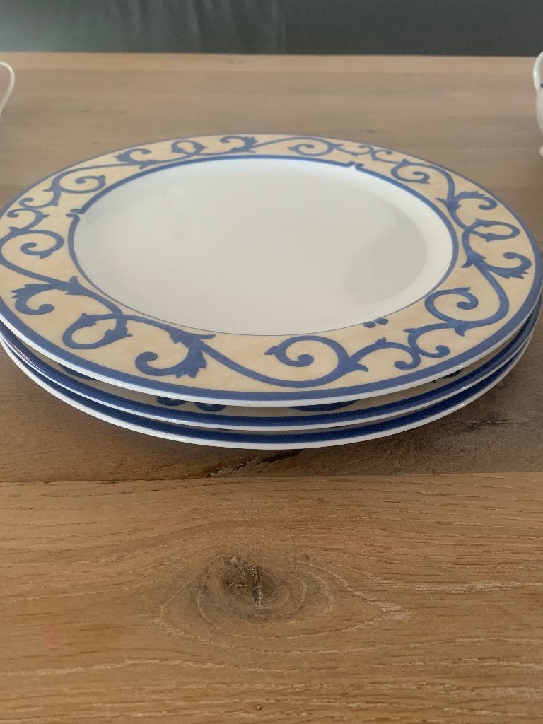 Art & Design porcelain Versailles 3 grote borden 30cm, Gebruikt, Ophalen of Verzenden, Bord(en), Overige stijlen
