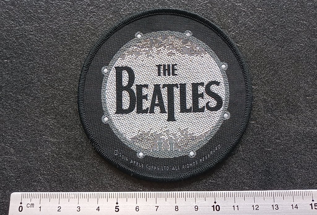 The Beatles  erg mooie drumskin logo patch b13, Verzenden, Nieuw, Kleding