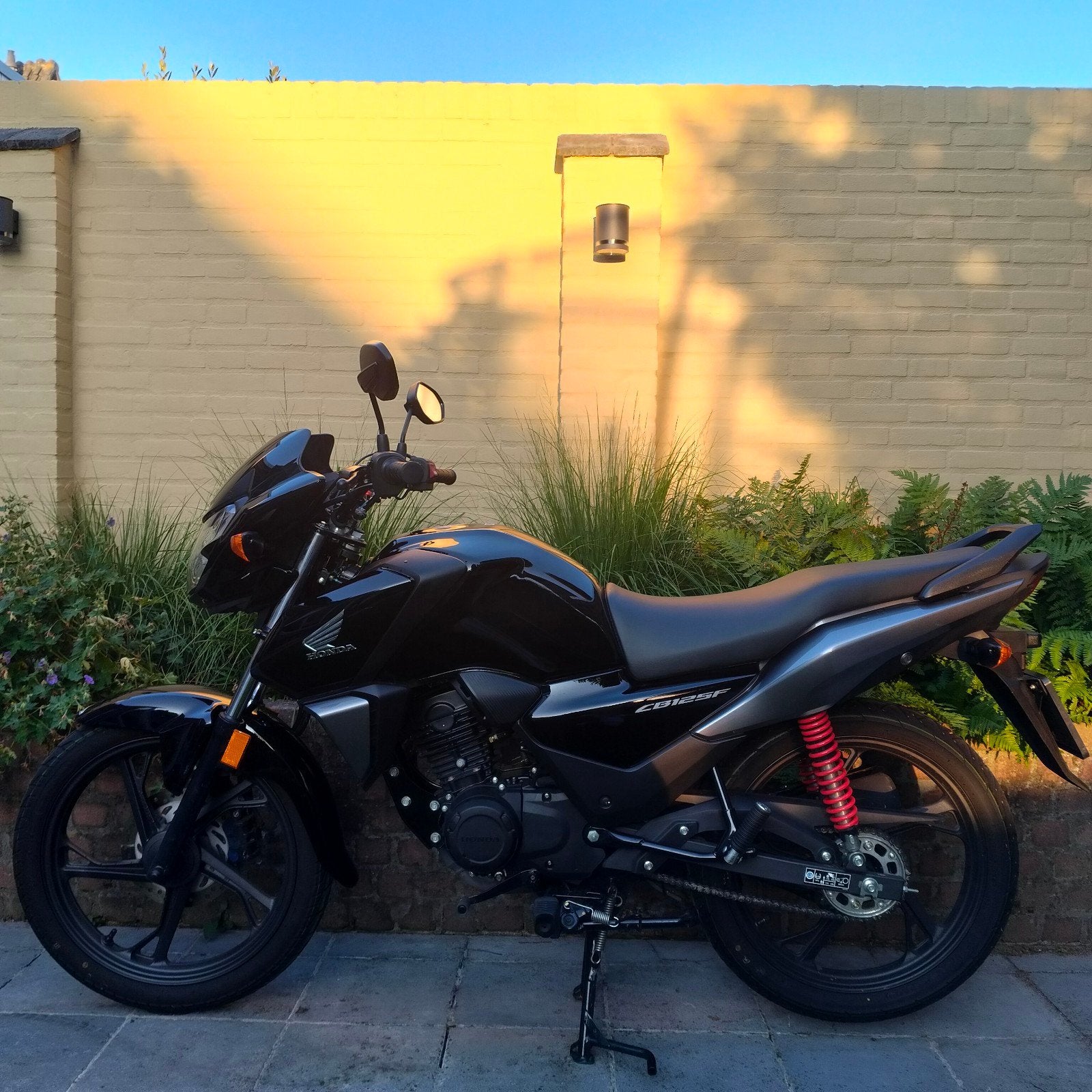 Honda CB 125 F uit 2023 in nieuwstaat!, Motoren, Motoren | Honda, Occasion, Particulier, 125 cc, 11 kW of minder