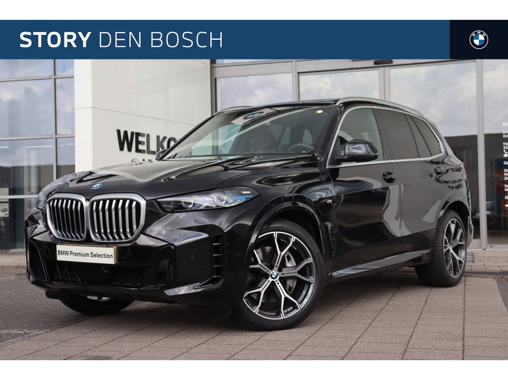 BMW X5 xDrive50e M Sport Automaat / Panoramadak Sky Lounge /