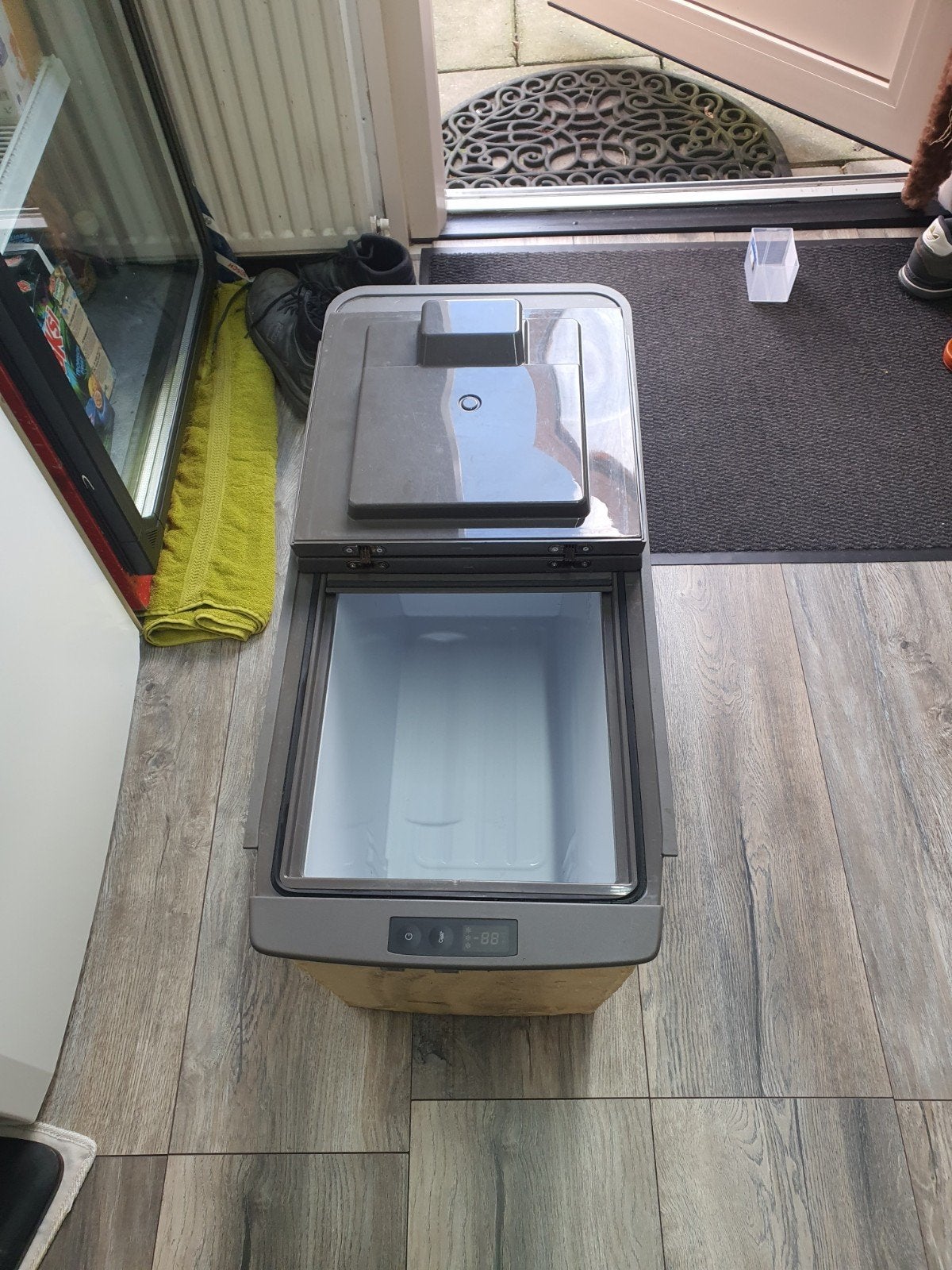 Scania Koelbox 30L - 24V DC -  in doos, Auto-onderdelen, Vrachtwagen-onderdelen, Ophalen of Verzenden, Gebruikt, Scania, Interieur en Bekleding