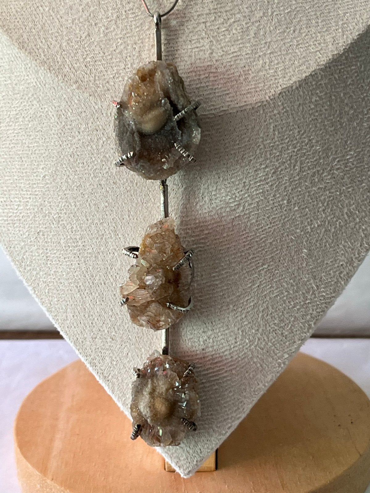 Zilveren collier met grote hanger Nirwana Wuaryx, Verzenden, Zo goed als nieuw, Zilver, Met edelsteen