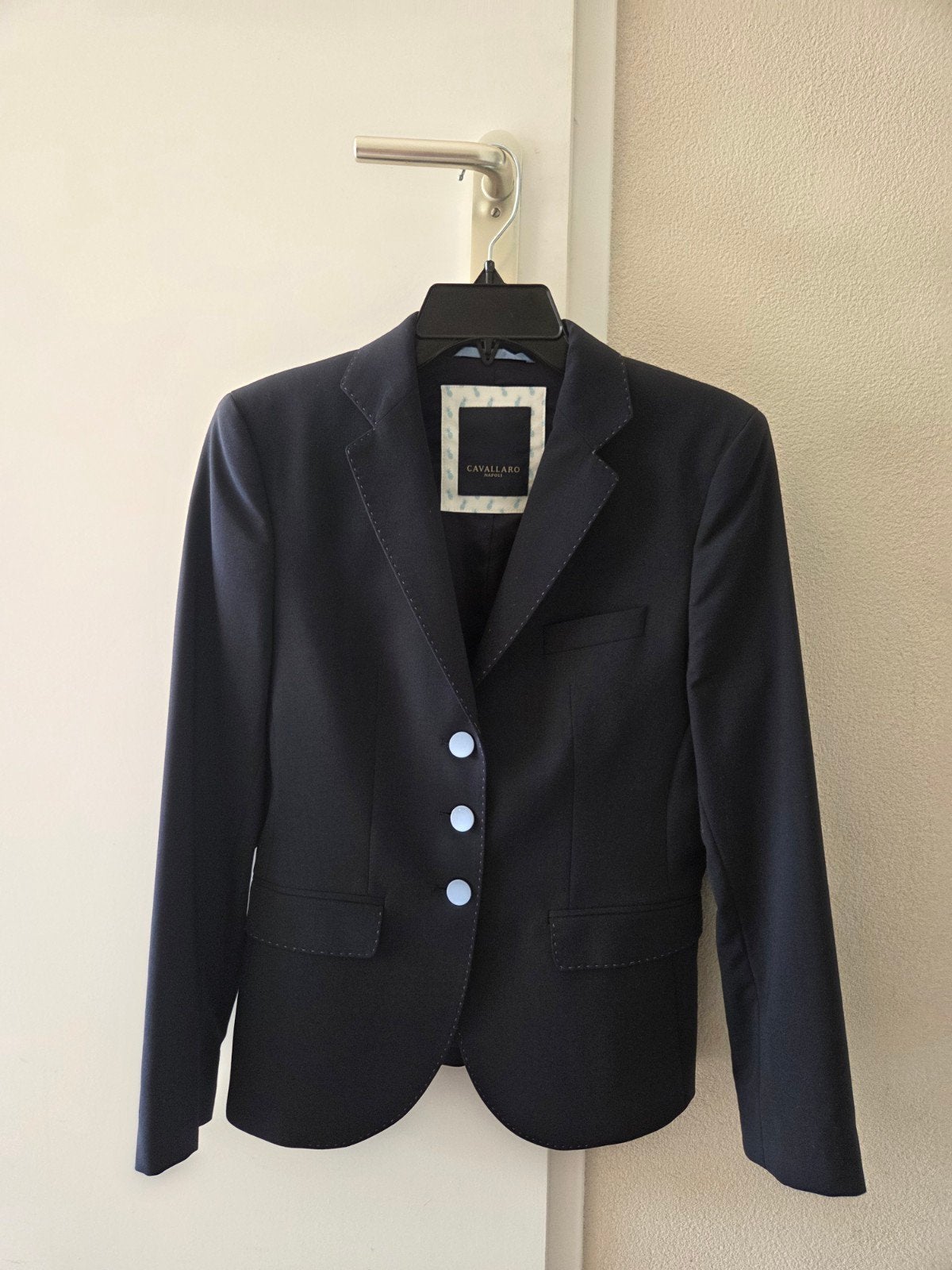 Cavallaro Napoli Jasje - Donkerblauw, nieuw, Maat 40, Kleding | Dames, Jasjes, Kostuums en Pakken, Blauw, Cavallaro Napoli, Zo goed als nieuw