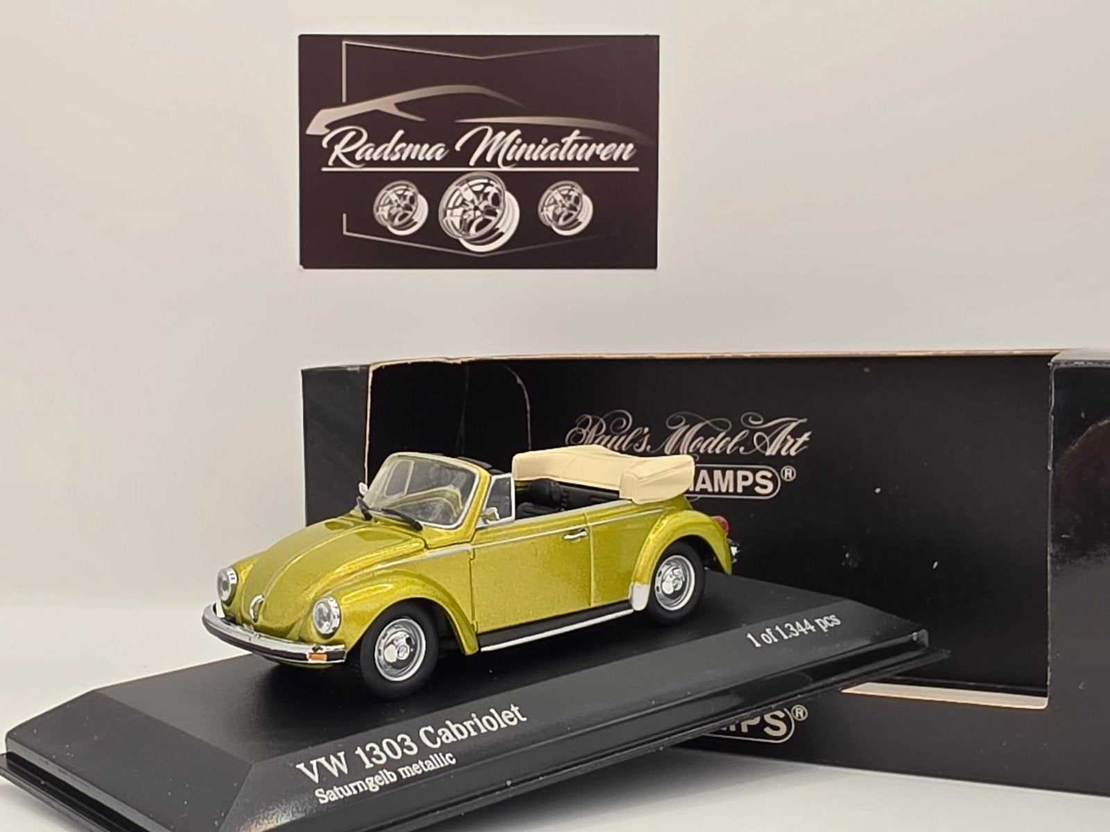 Vw Kever 1303 Cabriolet - Saturngelb - 1:43 Minichamps, Auto, Ophalen of Verzenden, Zo goed als nieuw, MiniChamps