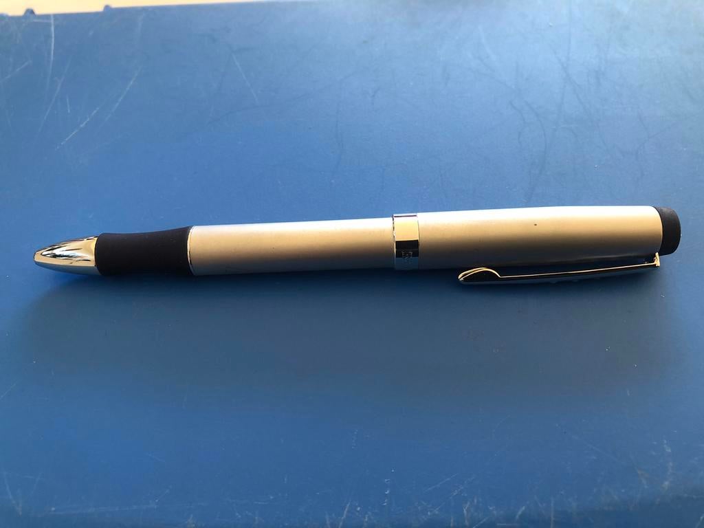 Mooie goed schrijvende BALMAIN pen (met TNO-reclame), Verzamelen, Pennenverzamelingen, Overige merken, Gebruikt, Balpen, Ophalen of Verzenden