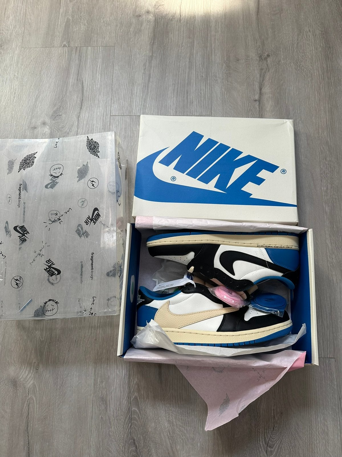 Travis scott x Fragment Jordan 1 Low MAAT 41, Ophalen of Verzenden, Zo goed als nieuw, Zwart
